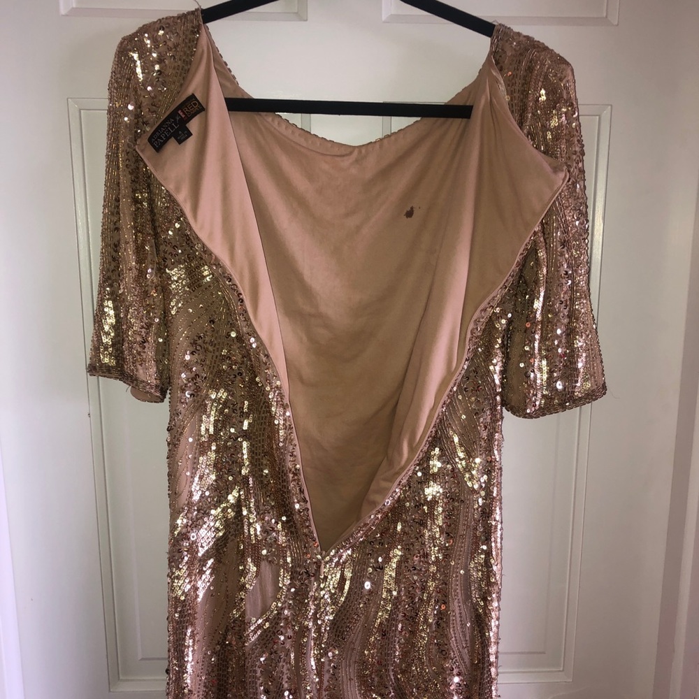 Adrianna Papell Gold Sequins Mini Dress ( 4 ) - Picture 8 of 8